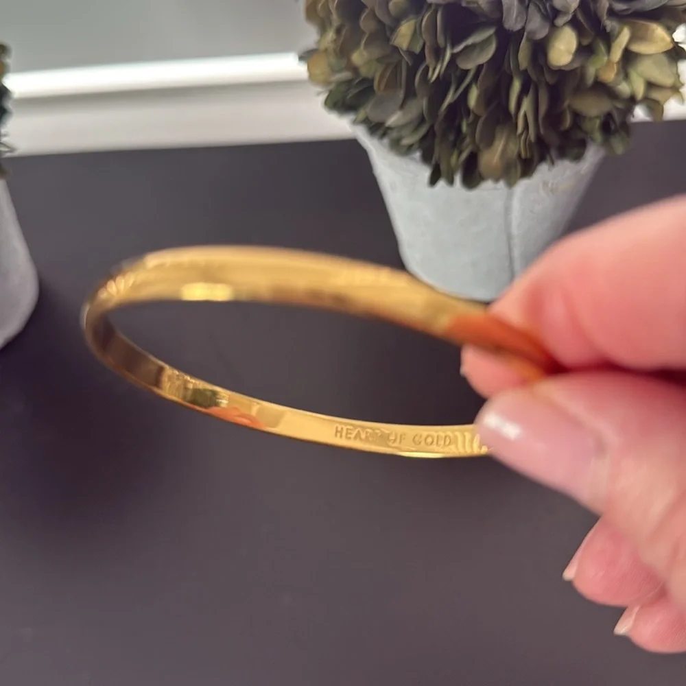 Kate Spade  NWOT Heart Of Gold Idiom Bangle - Picture 6 of 10